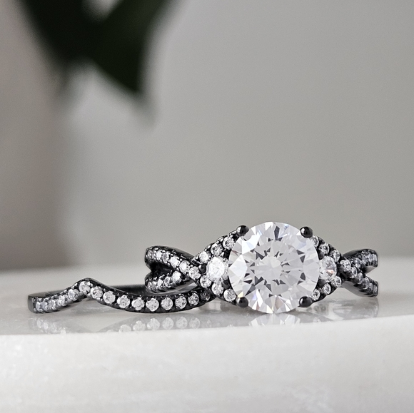 Charmed Aroma Black Gold ring set, size 7, 925 Sterling Silver - Picture 5 of 7